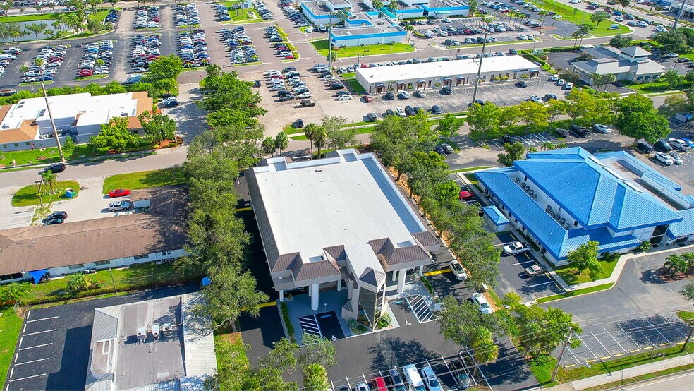 More Photos Of 1425 Viscaya Pky, Cape Coral Medical For Lease