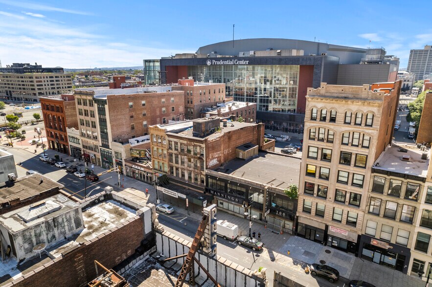 More Photos Of 196-198 Market St, Newark Apartments For Lease