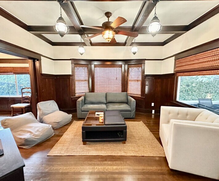 More Photos Of 1327 W 35th St, Los Angeles Apartments For Sale