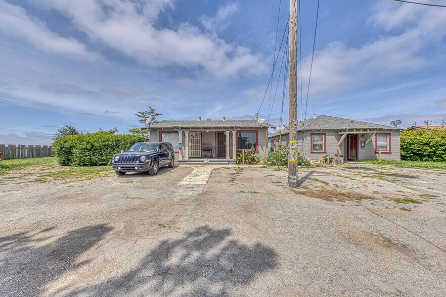 More Photos Of 1200 W Market Cir, Salinas Apartments For Sale