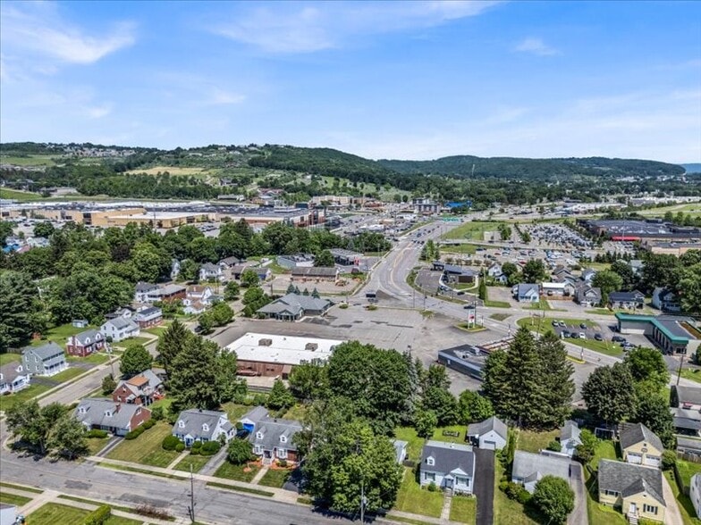 More Photos Of 201 Oakdale Rd, Johnson City General Retail For Sale