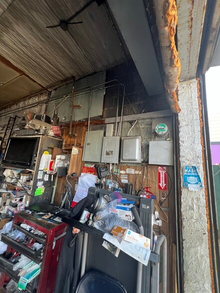 More Photos Of 992 Remsen Ave, Brooklyn Light Manufacturing For Sale