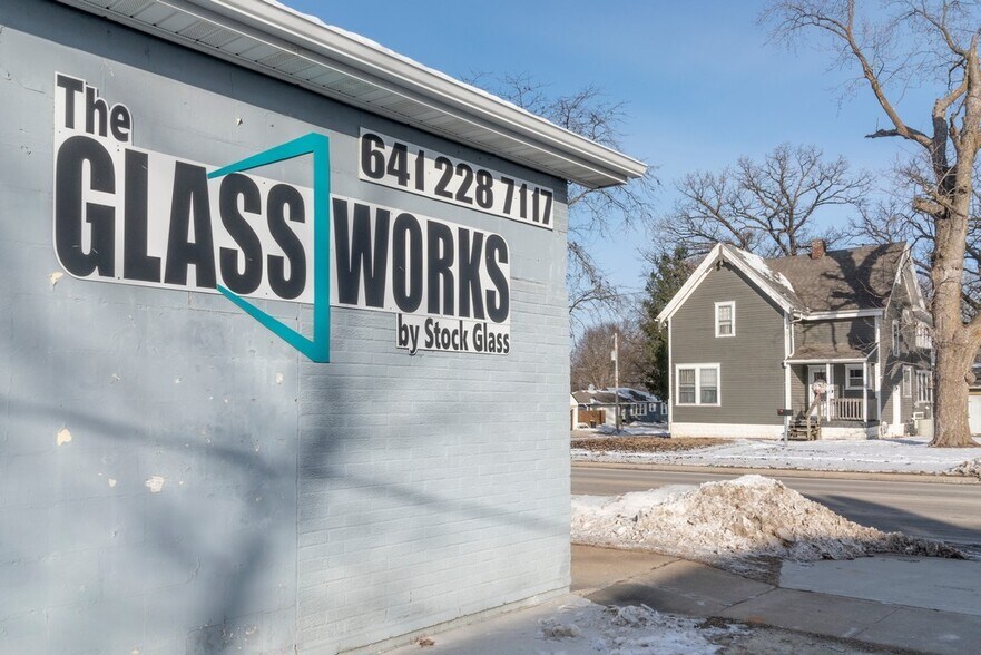 More Photos Of 1004 5th Ave, Charles City Specialty For Sale