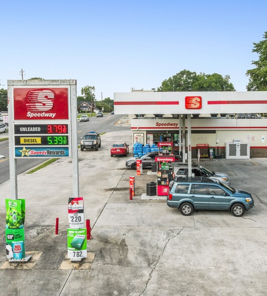 More Photos Of 206 N Main St, Kenansville Convenience Store For Sale