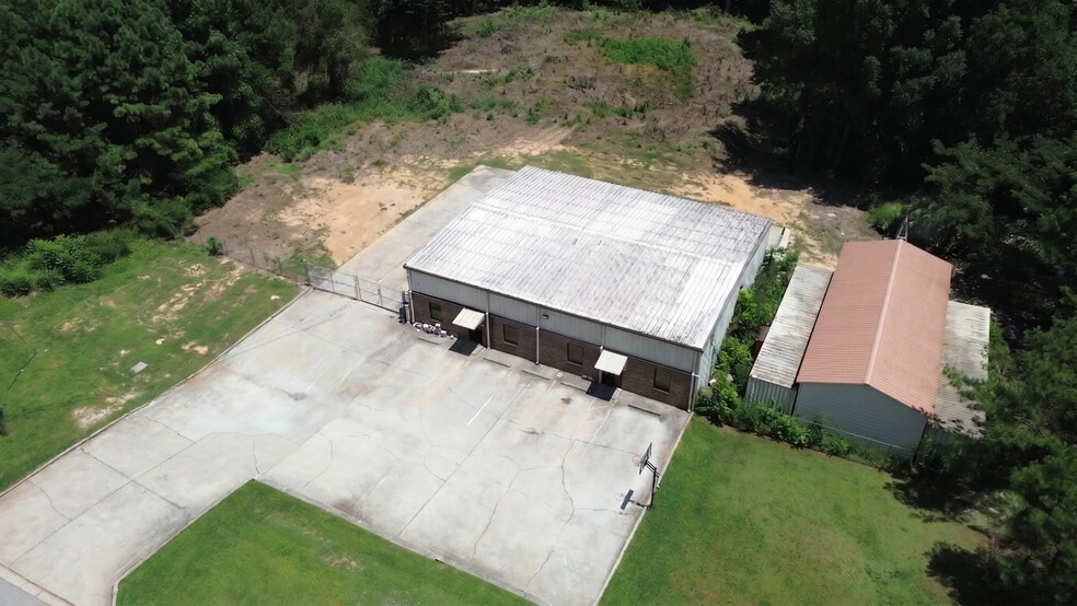Primary Photo Of 2390 Jason Industrial Pkwy, Winston Warehouse For Sale