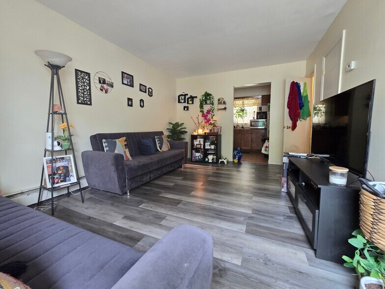More Photos Of 288 W Clinton St, Dover Apartments For Sale