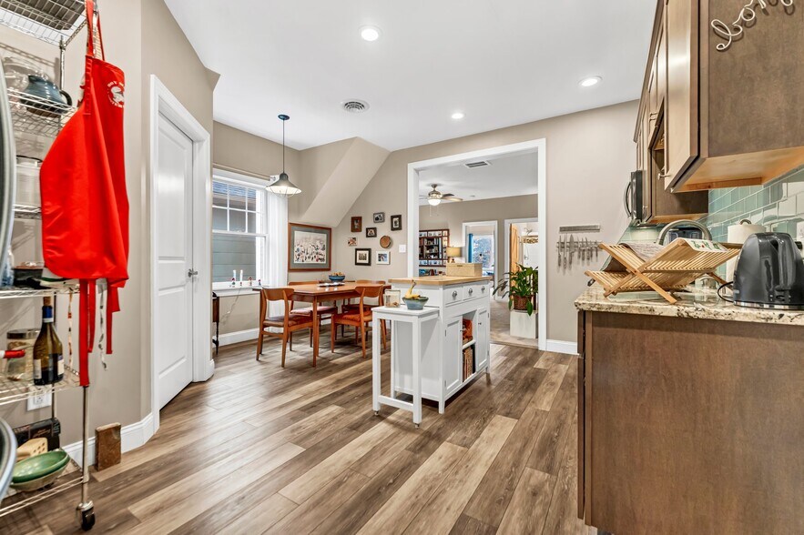 More Photos Of 6576 E Quaker St, Orchard Park Freestanding For Sale