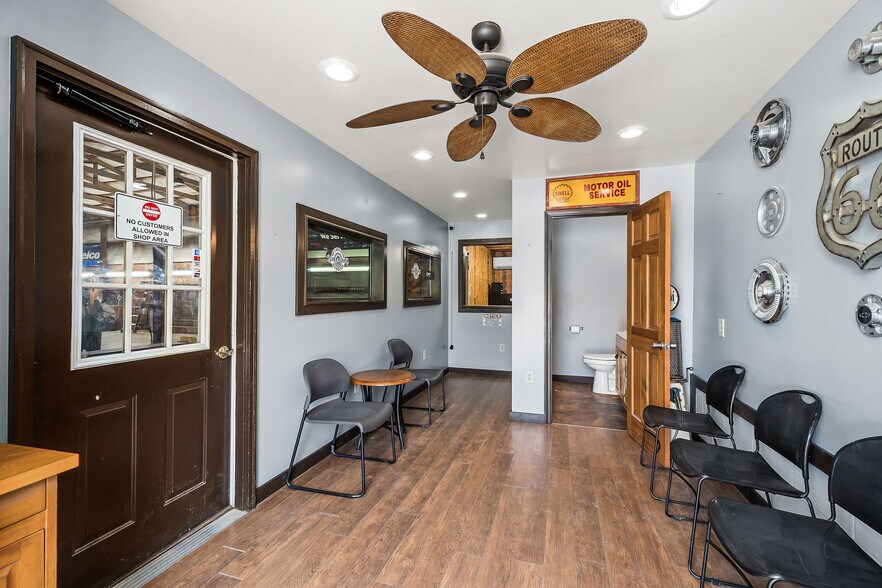 More Photos Of 209 Mountain Rd, Livingston Self Storage For Sale