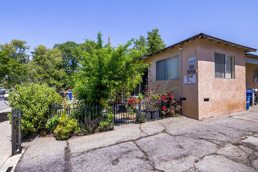 More Photos Of 12528 Bradley Ave, Sylmar Apartments For Sale
