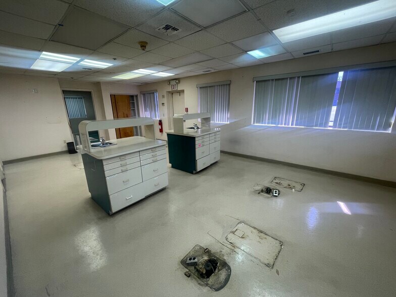 More Photos Of 1150 Portion Rd, Holtsville Medical For Lease