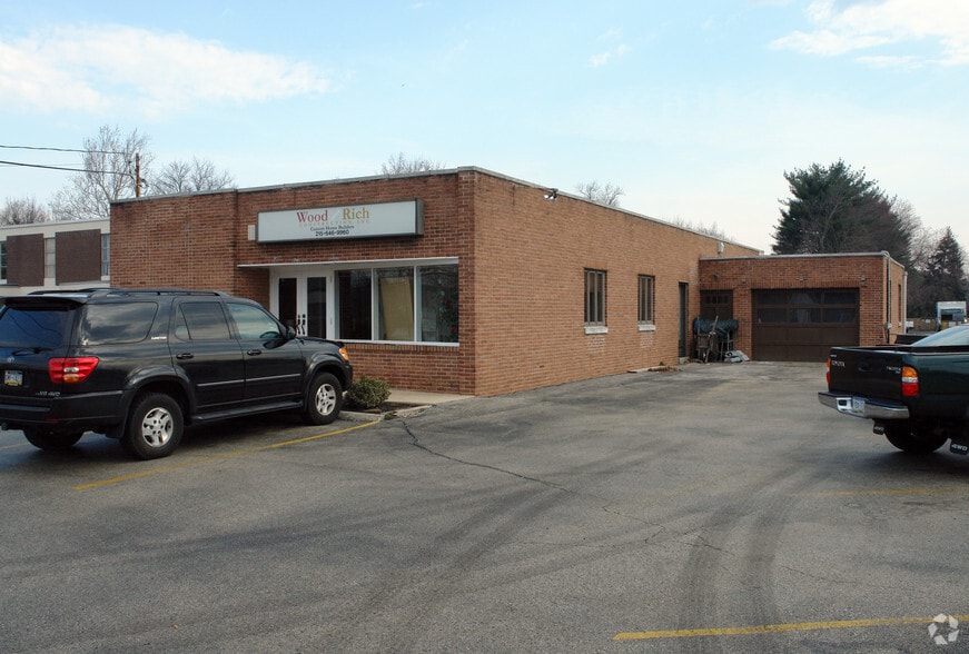 Primary Photo Of 11 W Skippack Pike, Ambler Office For Lease