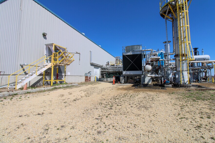 More Photos Of 5640 44th Ave S, Clinton Industrial For Sale