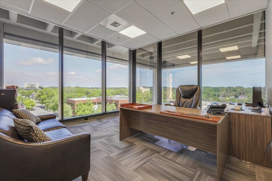 More Photos Of 215 S Monroe St, Tallahassee Office For Lease