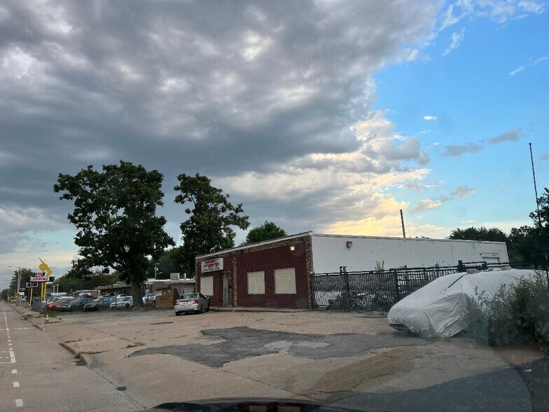 More Photos Of 4532 Charles Page Blvd, Tulsa General Retail For Lease