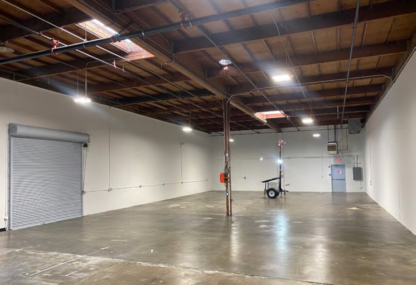 More Photos Of 212-218 Ryan Way, South San Francisco Warehouse For Sale