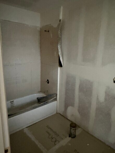 More Photos Of 128-130 N Hillcrest Blvd, Inglewood Apartments For Sale