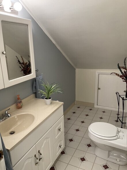 More Photos Of 3127 West Blvd, Cleveland Apartments For Sale