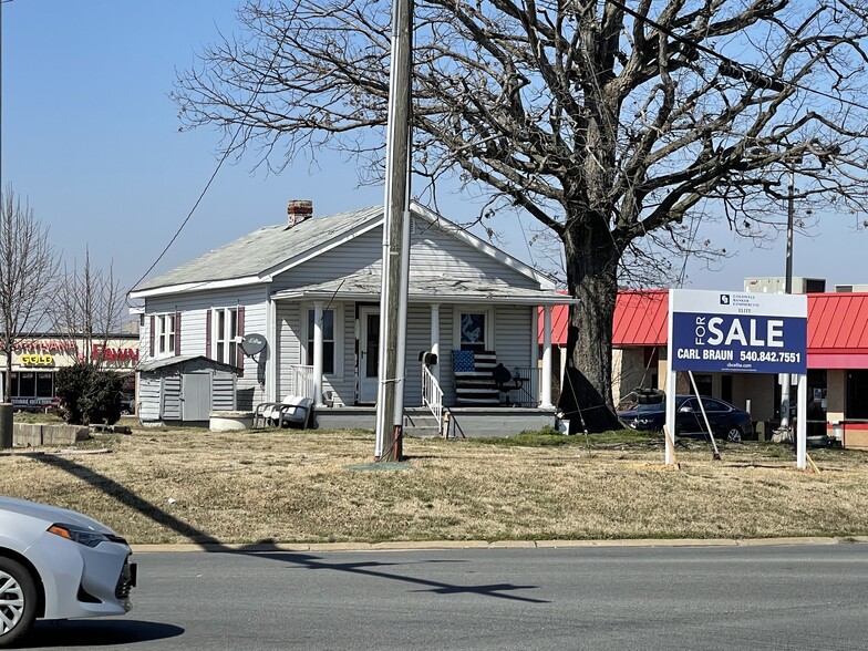 Primary Photo Of 10702 Patriot Hwy, Fredericksburg Storefront Retail Office For Sale