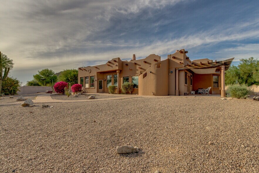 More Photos Of 10027 E Hillview St, Mesa Assisted Living For Sale