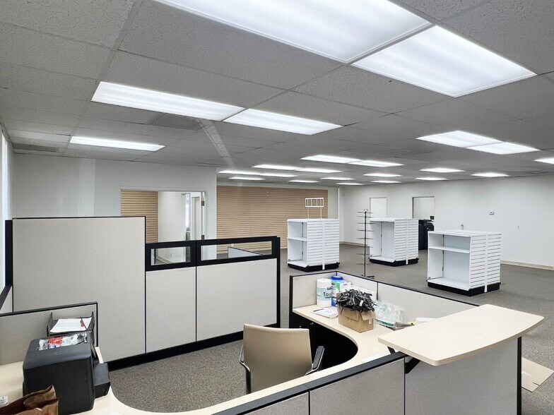 More Photos Of 3211 Auto Plaza, Richmond General Retail For Lease