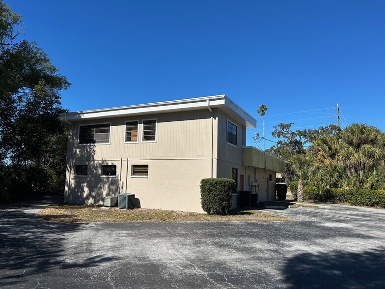 More Photos Of 5424 Grand Blvd, New Port Richey Office For Sale