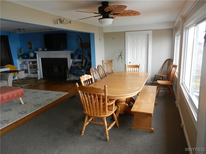 More Photos Of 4904 Lake Shore Rd, Hamburg Office Residential For Sale