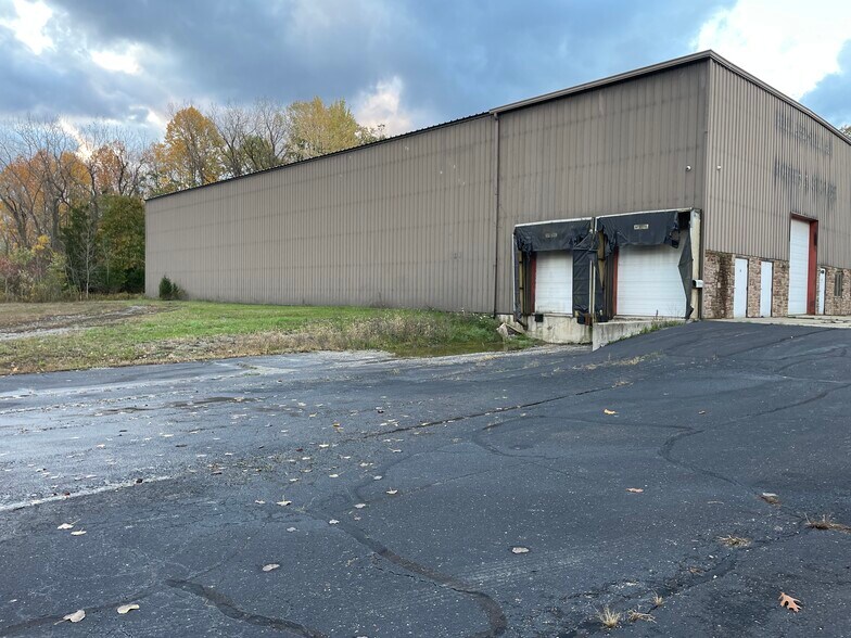 More Photos Of 5489 Red Arrow Hwy, Stevensville Distribution For Lease