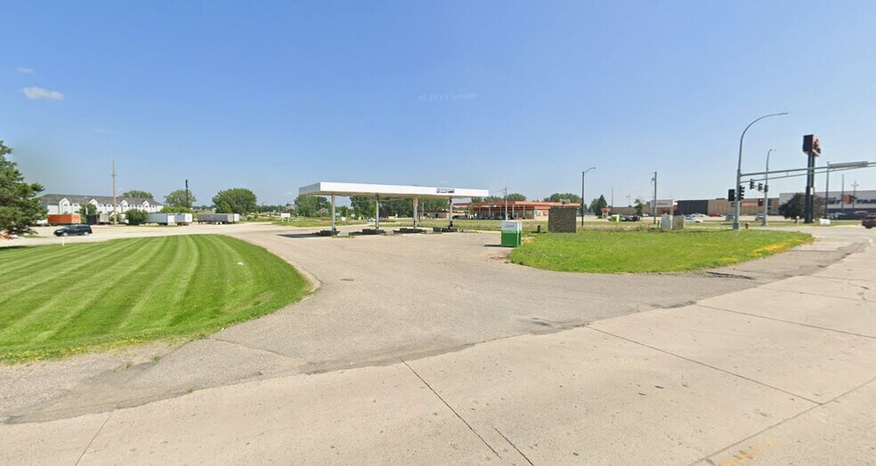 More Photos Of 151 Park Dr, Owatonna Land For Sale