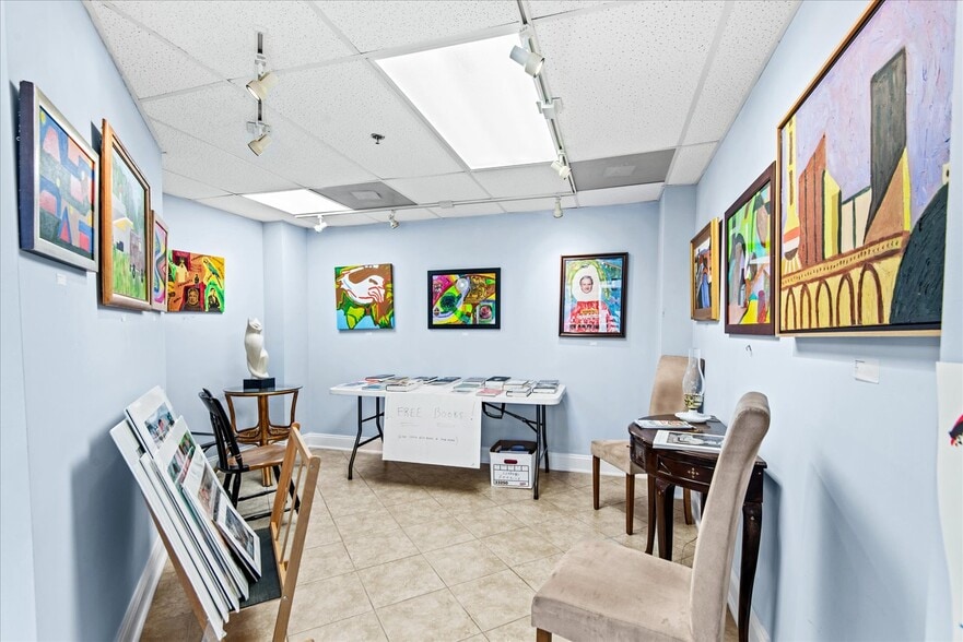 More Photos Of 100 Taylor St, Colonial Beach Storefront Retail Office For Sale