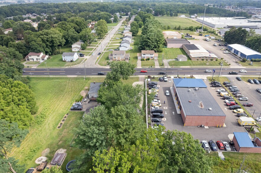 More Photos Of 608 Applegrove St NW, North Canton Office For Sale
