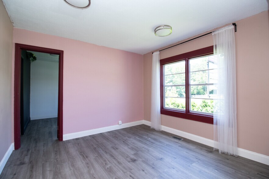 More Photos Of 4621 Buford Dr, Chamblee Office For Lease