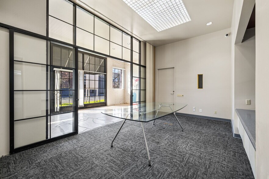 More Photos Of 1207-1215 G St, Sacramento Loft Creative Space For Sale
