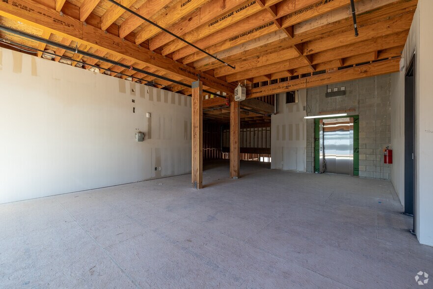 More Photos Of 415 E Cevallos St, San Antonio Restaurant For Lease