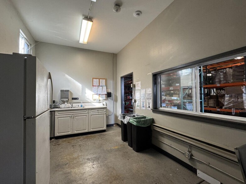 More Photos Of 644 Mason St, San Francisco Warehouse For Lease