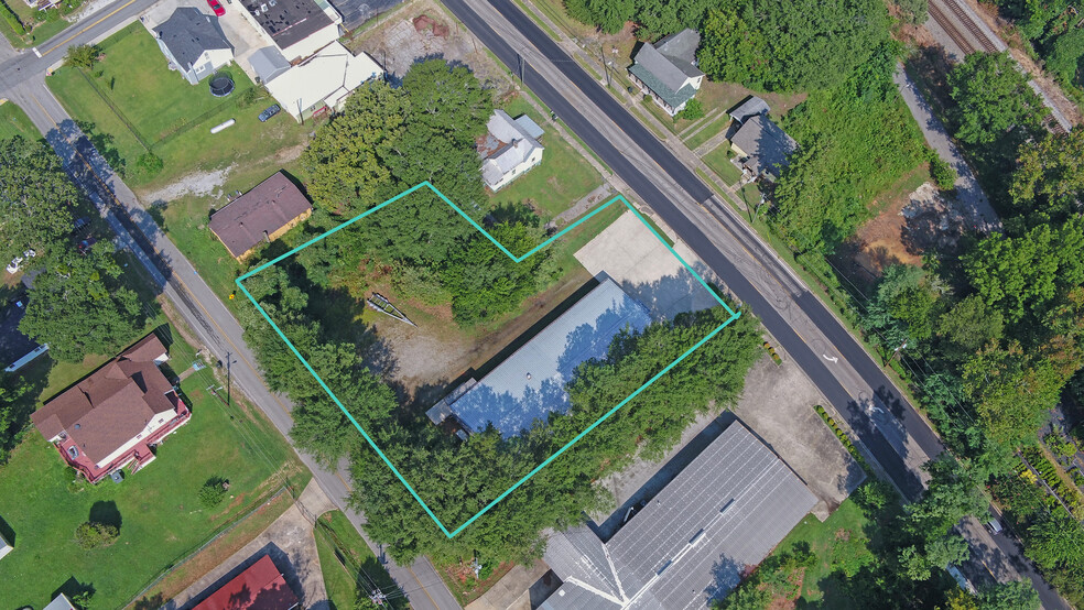 More Photos Of 250 E Currahee St, Toccoa Warehouse For Sale