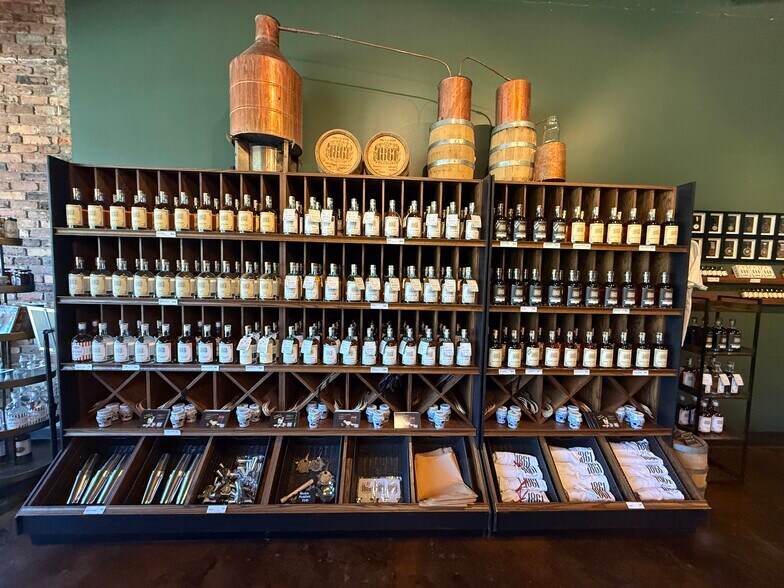 More Photos Of 314 Smith Ave, Thomasville Restaurant For Sale