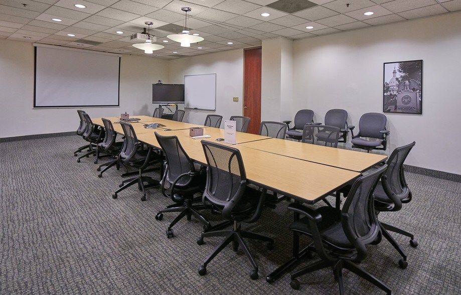 More Photos Of 2751 Centerville Rd, Wilmington Office For Lease