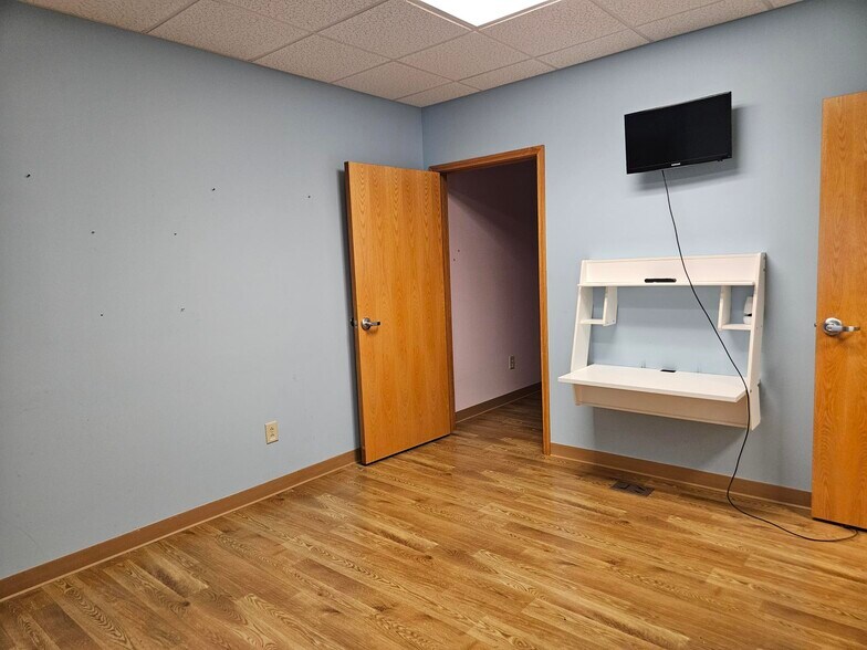 More Photos Of 2459 Emerald Pl, Greenville Medical For Sale