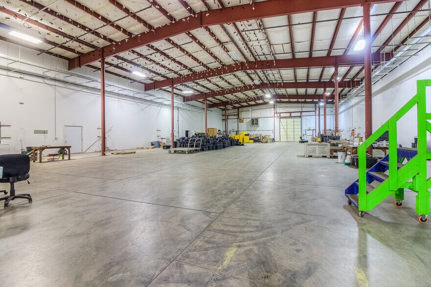 More Photos Of 503 W Prospect Rd, Moxee Warehouse For Sale