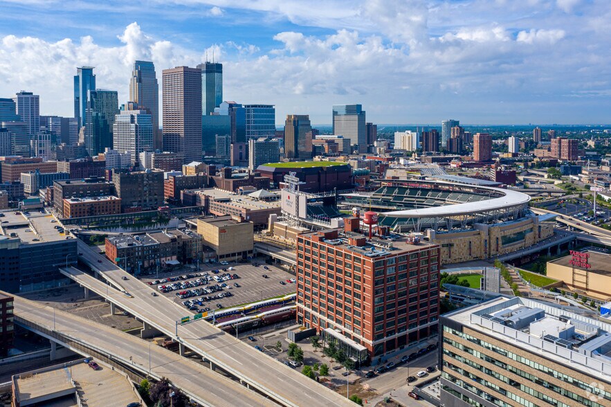 More Photos Of 420 N 5th St, Minneapolis Office For Sale