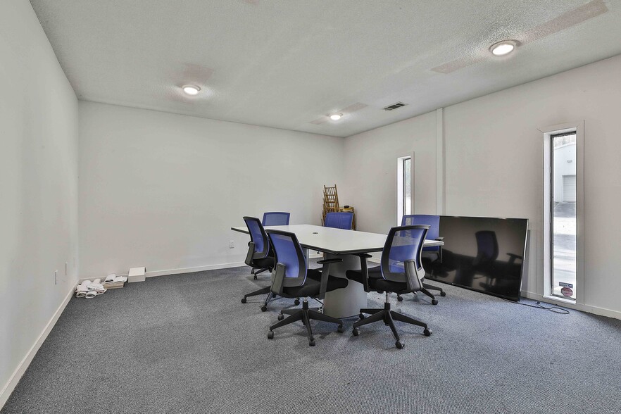 More Photos Of , Peachtree City Unknown For Sale