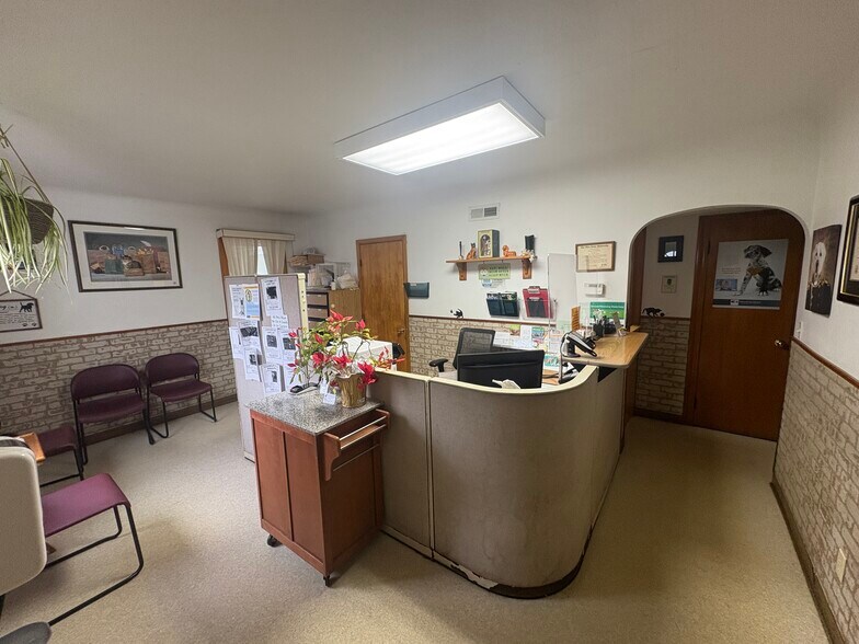 More Photos Of 7439 Tyler Blvd, Mentor Veterinarian Kennel For Sale