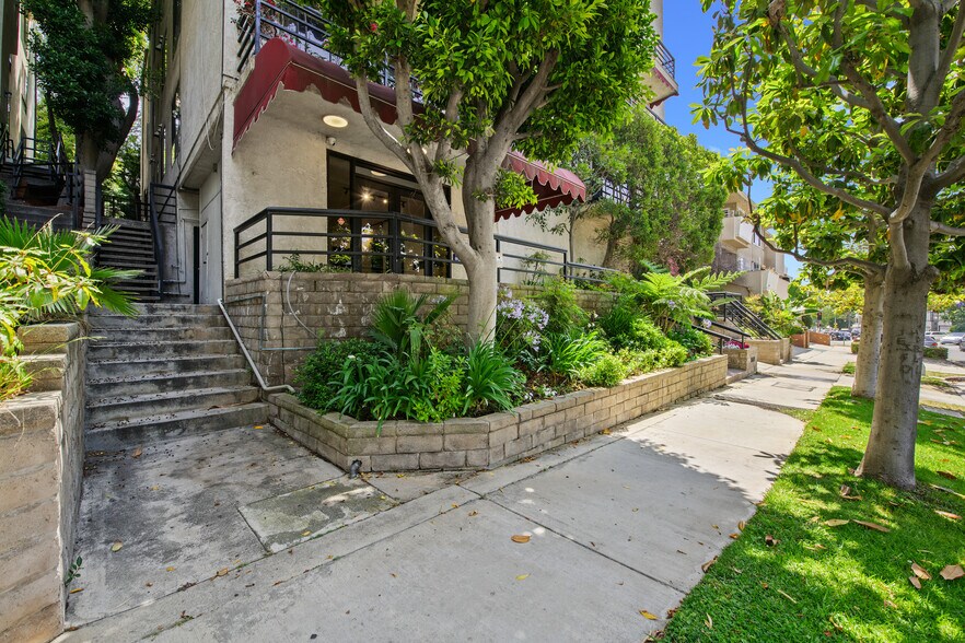 More Photos Of 1360 S Beverly Glen Blvd, Los Angeles Apartments For Sale