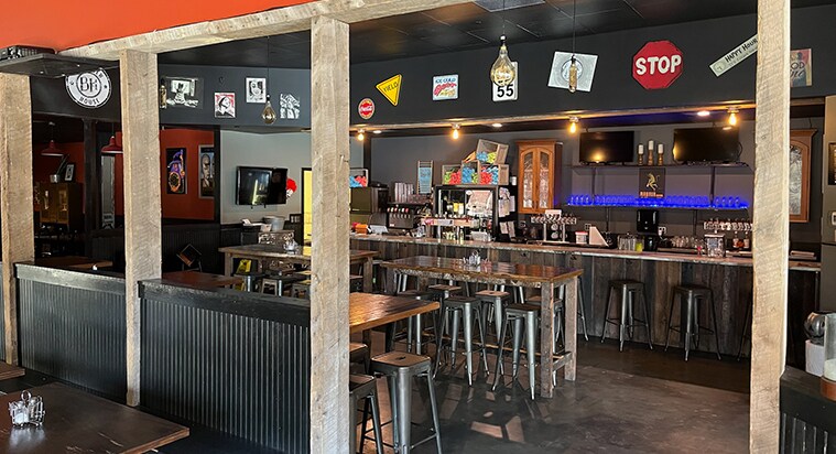 More Photos Of 201 N Main St, Farmville Office For Lease