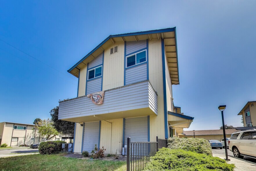 More Photos Of 1050 Glad Tidings Way, Hayward Apartments For Sale