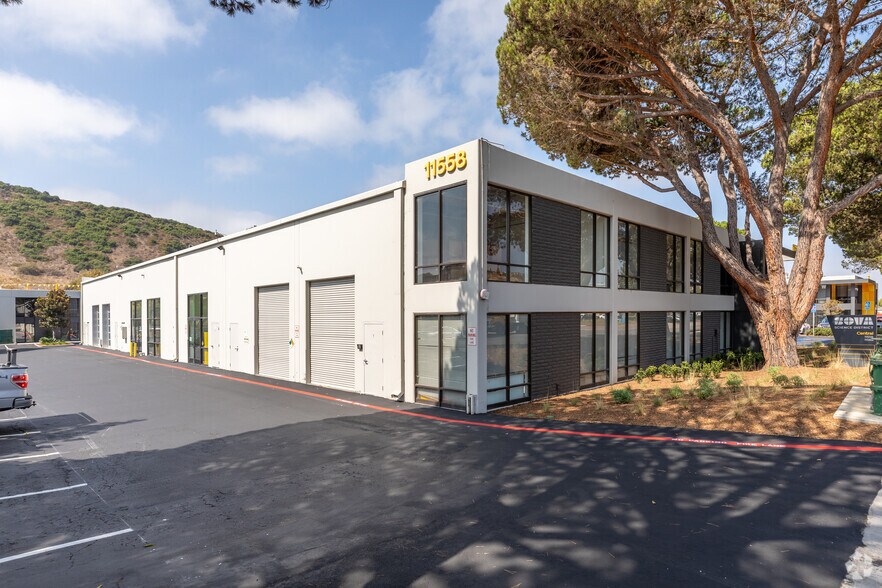 More Photos Of 11555 Sorrento Valley Rd, San Diego Unknown For Lease