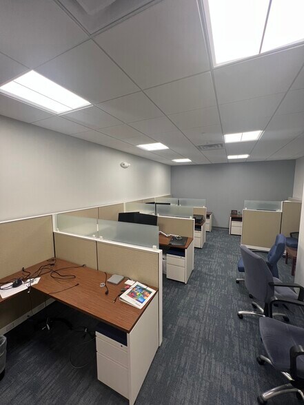 More Photos Of 3 Winners Cir, Albany Office For Lease