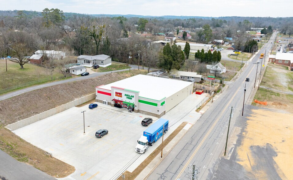 More Photos Of 771 Main St, Ragland General Retail For Sale