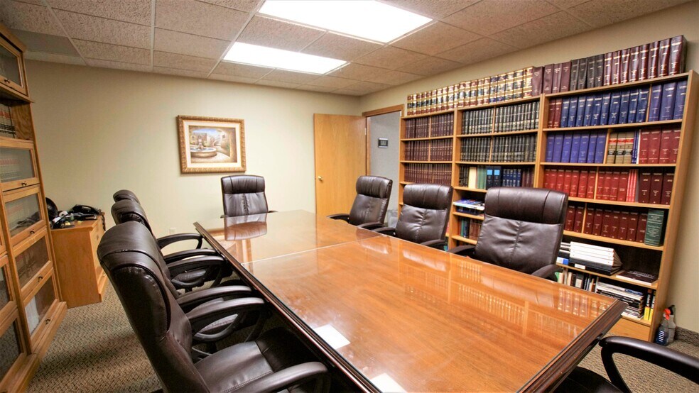 More Photos Of 7400 Lyndale Ave S, Richfield Office For Lease