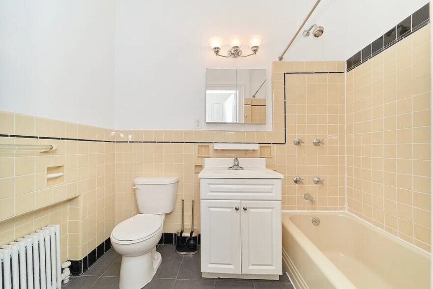 More Photos Of 25 E 38th St, New York Apartments For Sale
